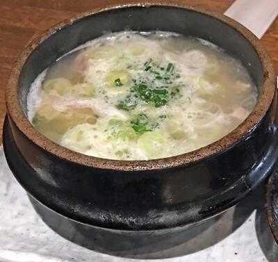 俺の煮込屋 三蔵 岩本町店