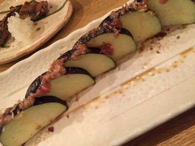 日本酒バル サカノチカ