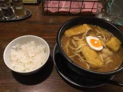中川屋カレーうどん 駒沢大学店