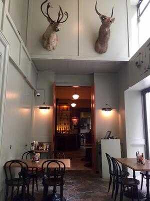 FREEMANS SPORTING CLUB Restaurant