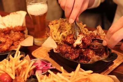 맥쓰세계치킨 - 강남역점