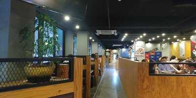 오븐에 빠진닭 - 성수역점