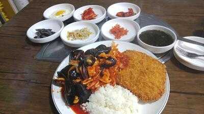 죽여주는 먹거리집