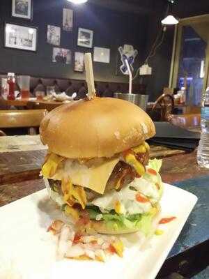 밤스버거 이태원점