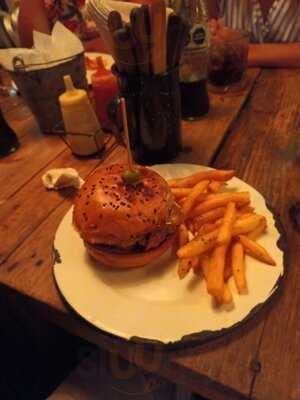 Mu. Burgerhouse 10 Av