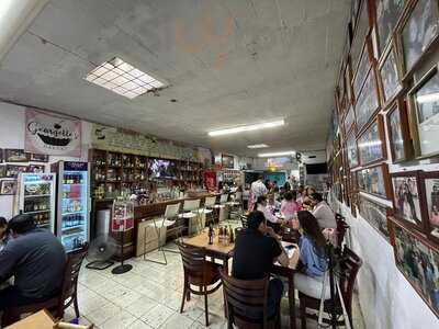 Puerto Nuevo Y A Veces Armando