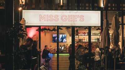 Miss Gees