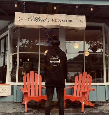 Alfred's Huia Store