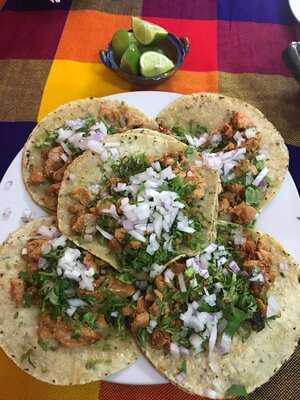 Los Meros Meros Tacos Mexicanos