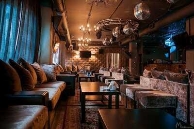 Bar & Karaoke Plehanov