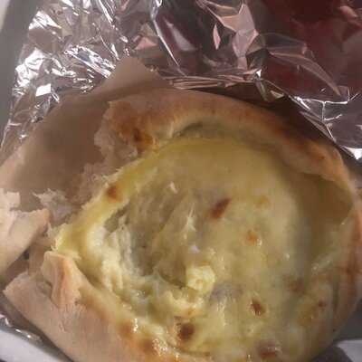 Хачапури и Вино