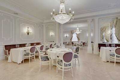 Дворец Милютина, Милютин Палас