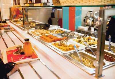 Все обедают Na Kuhne