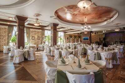 Царский Двор