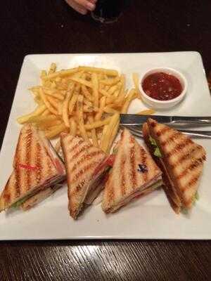 Сен Питерс & Сен Антон