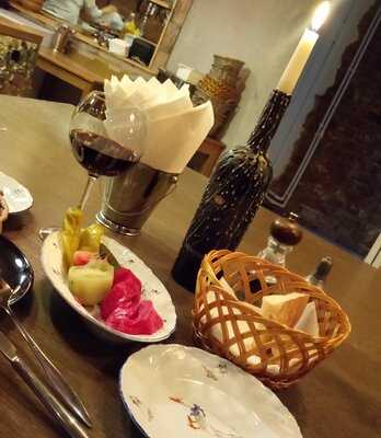 Кафе Есть хинкали & Пить вино