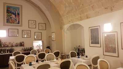 Piazzetta Colonne Ristorante, Brindisi