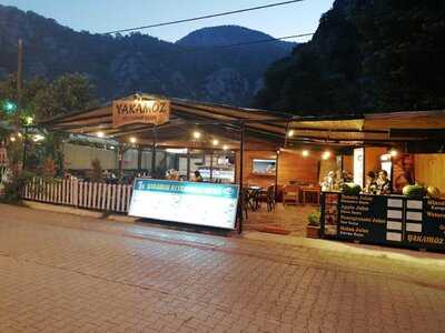Yakamoz Restaurant çıralı