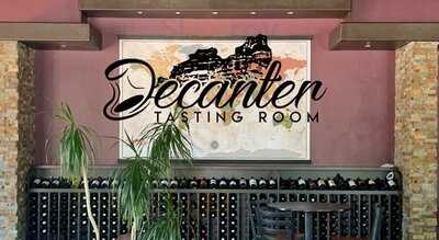 Decanter Tasting Room, Village of Oak Creek