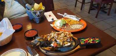 Molcajetes Mexican Restaurant Bar & Grill, Wabash