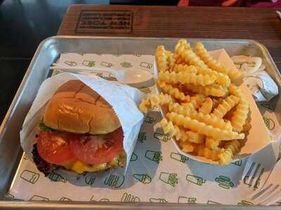 Shake Shack Leawood, Leawood