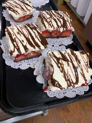 Four Score Deli & Bakery menu