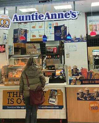 Auntie Anne's, New York City