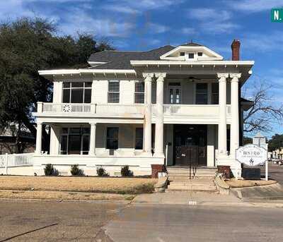 Central Avenue Bistro And Marketplace