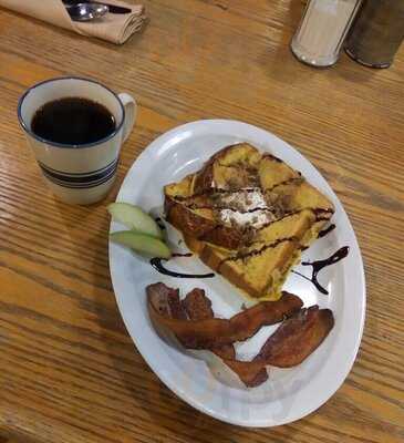 The Wooden Derrick Cafe, Casper