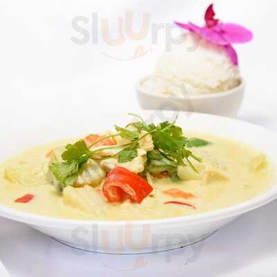 Siam Queen Thai Bistro