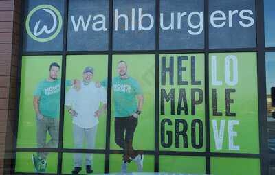 Wahlburgers, Maple Grove