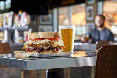 Primanti Bros. Restaurant And Bar Center Township