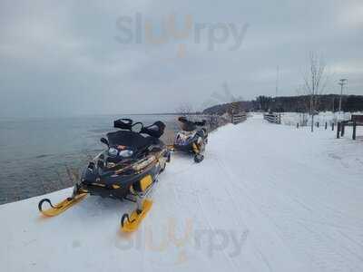 Lake Superior Smokehouse Brewpub