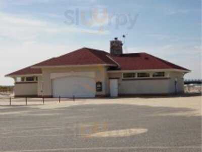 Lake Gulls Concessions and Rentals, Manistee