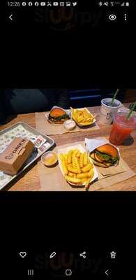 Shake Shack Cherry Hill, Cherry Hill