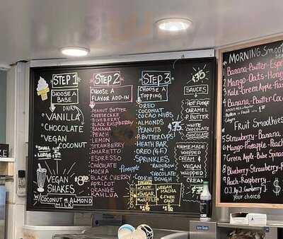 Nauti Cow Smoothies And Ice Cream, Oak Bluffs