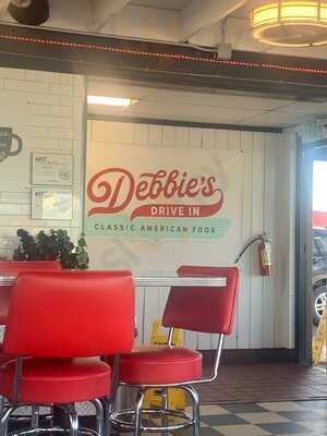 Debbie's Drive In, Granby