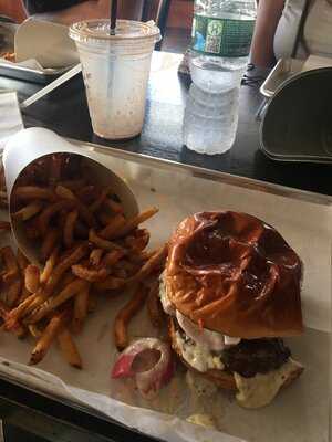 Buns Burgers - Uptown, Kingston