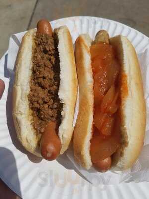 Cal's Hotdogs