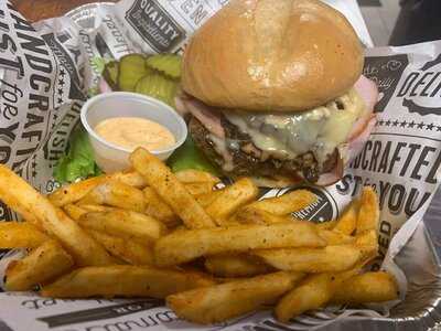 Stella's 467 Doughbox & Roadhouse