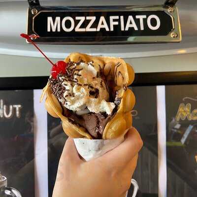 Mozzafiato Gelato & Coffee, Elgin