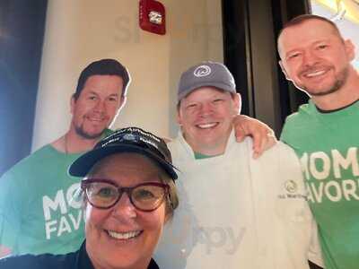 Wahlburgers, Key West