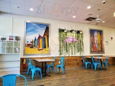 Tropical Smoothie Cafe