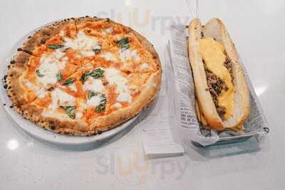 Tono Pizzeria + Cheesesteaks, Saint Paul