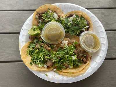 Tacos El Pariente, Tulare