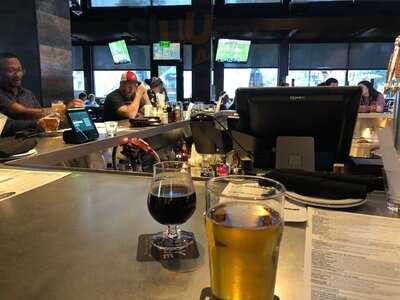 Yard House, Norwalk