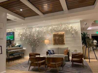 Oystercatcher Restaurant & Bar