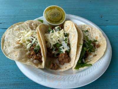 Tacos El Primo, Winnie