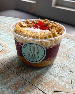 Fruits & Roots Cafe, Newtown