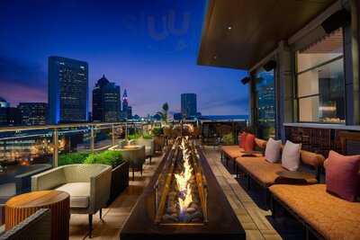 Lumin Sky Bar & Kitchen, Columbus